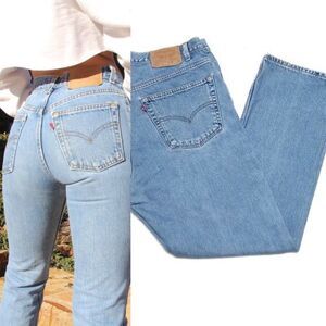 VINTAGE Levi's 505 Regular Tapered Light Wash Jean